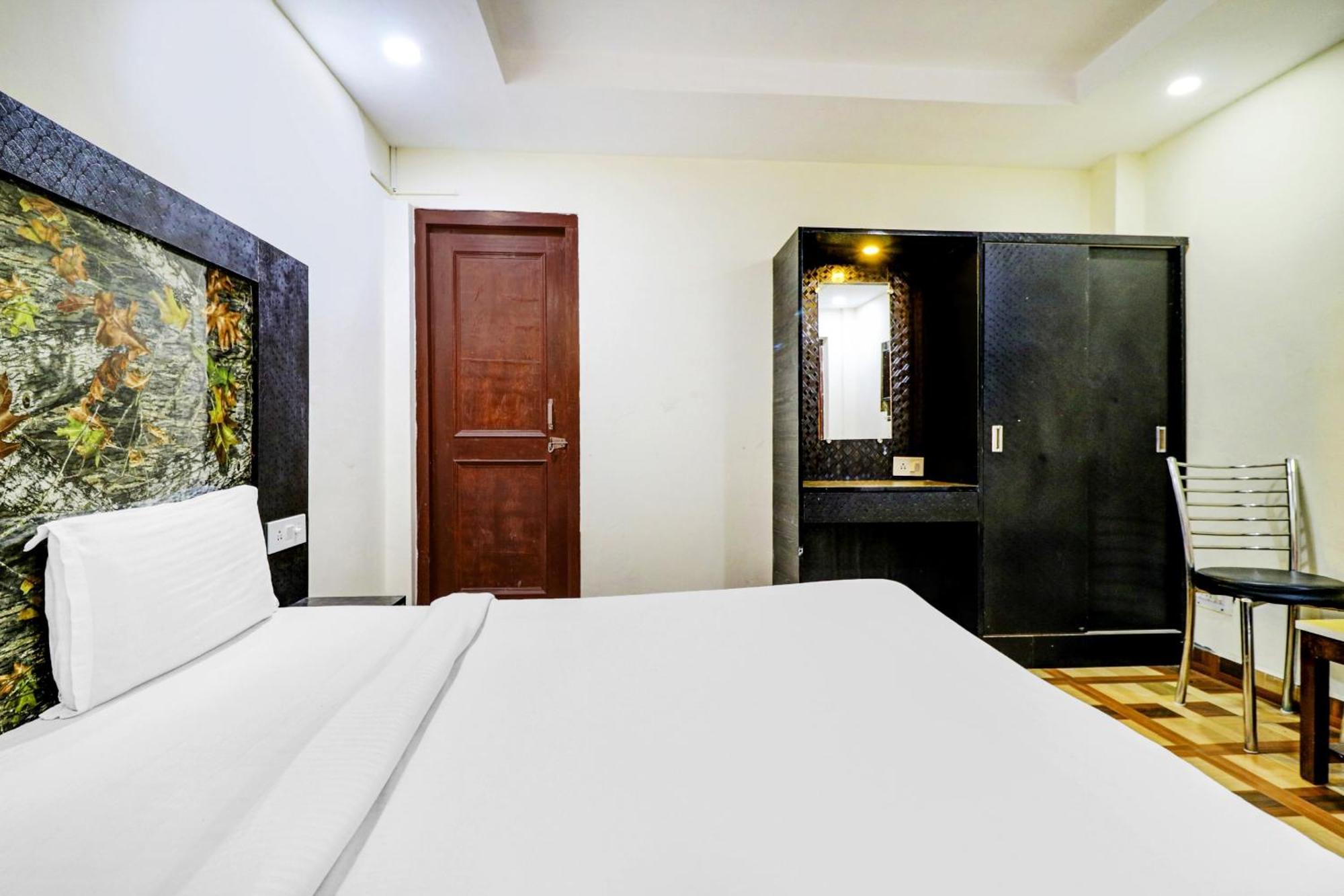 OYO Hotel 84086 Hotel Sandhyana Inn McLeod Ganj Buitenkant foto