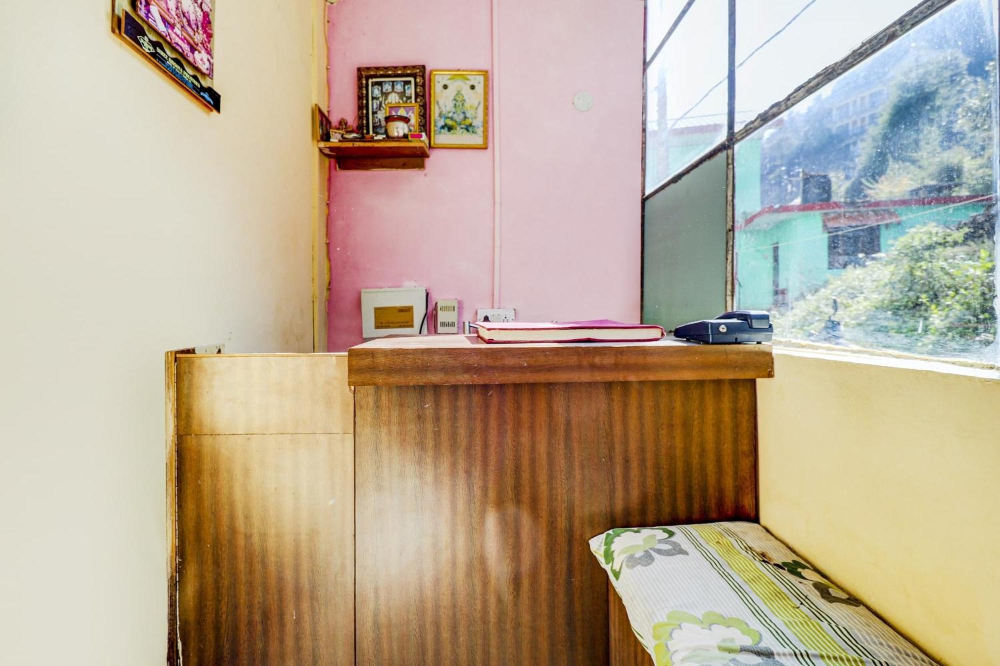 OYO Hotel 84086 Hotel Sandhyana Inn McLeod Ganj Buitenkant foto