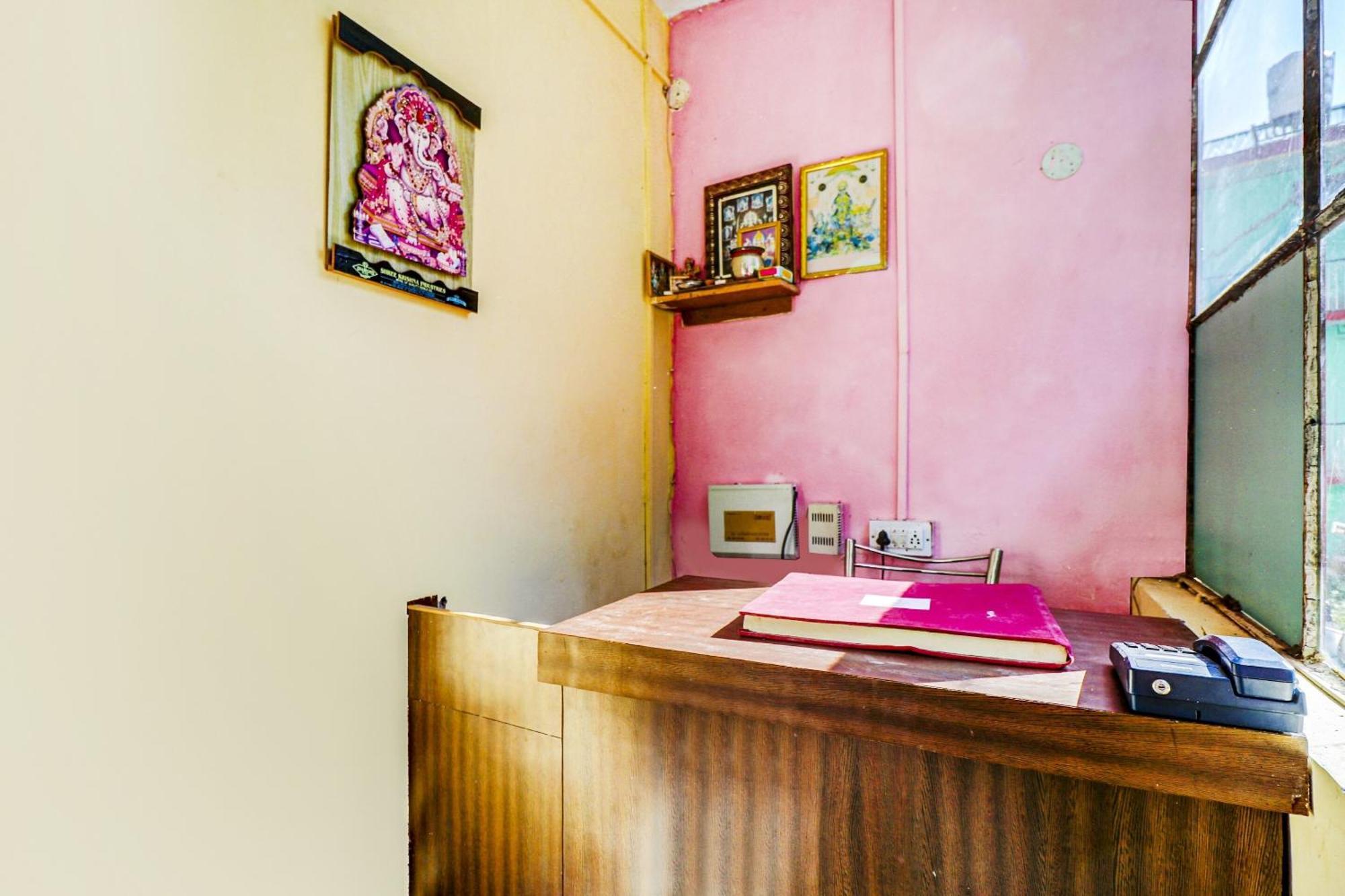 OYO Hotel 84086 Hotel Sandhyana Inn McLeod Ganj Buitenkant foto